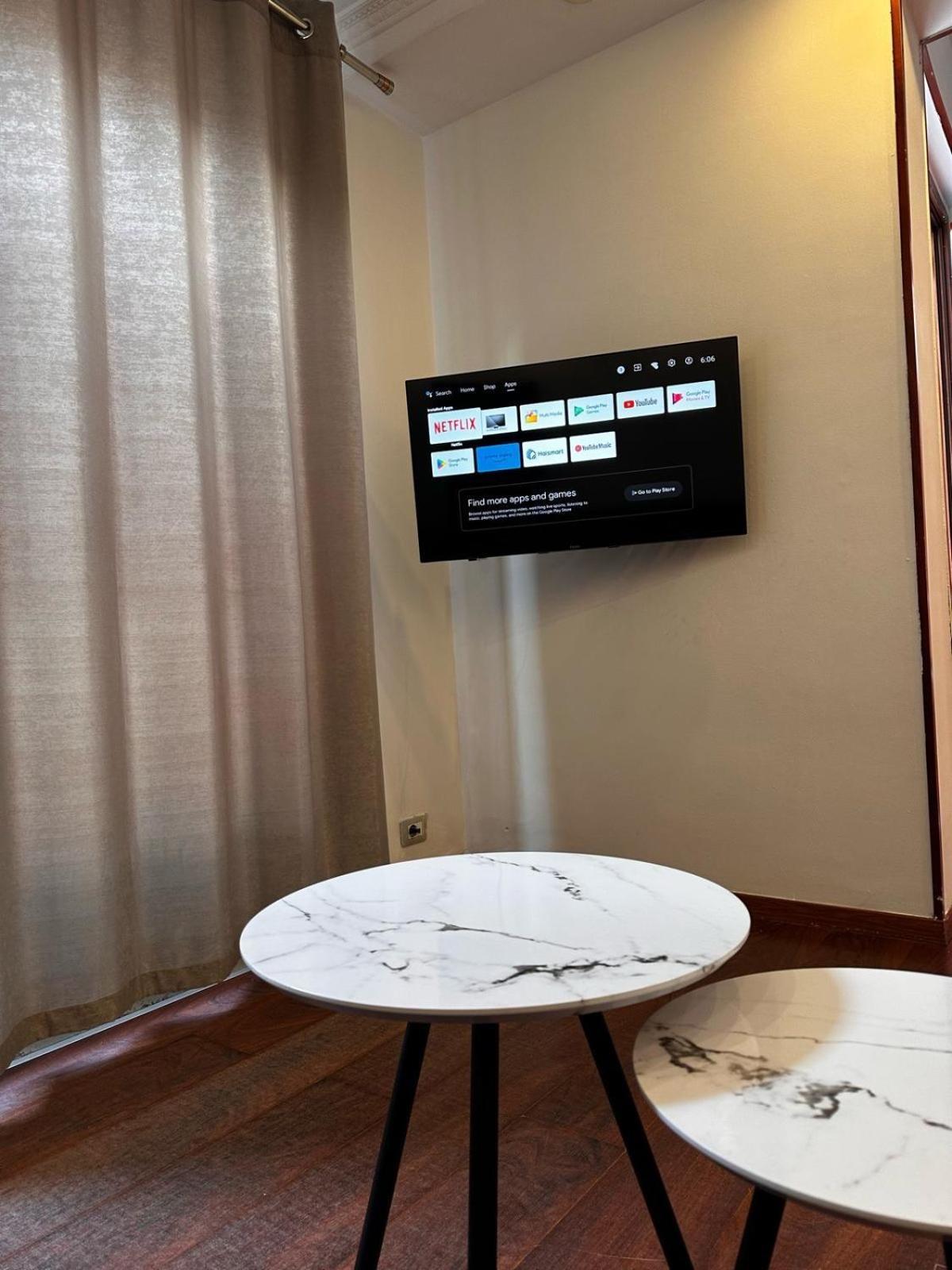 Studio In Bllok 티라나 외부 사진