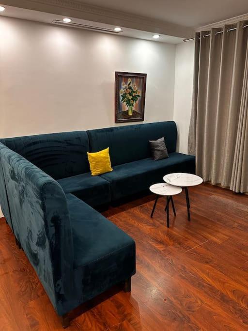 Studio In Bllok 티라나 외부 사진